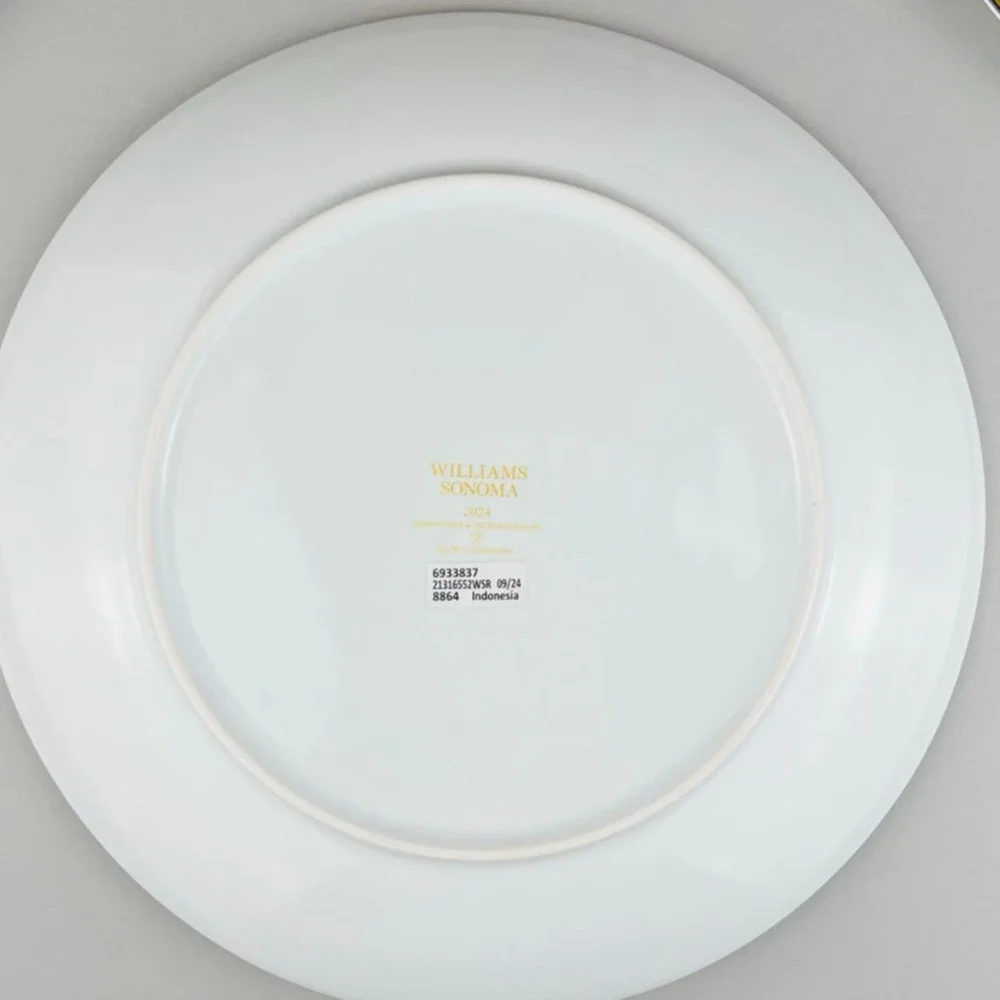 Williams Sonoma Lunar Dinner Plates SET OF 4 Dragon Red Gold 10 3/4